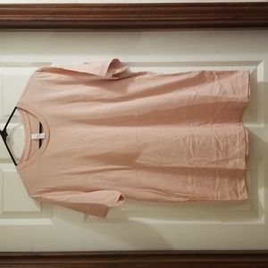 💥3/$10💥Peachy Pinkish Tee by Bella-Canvas